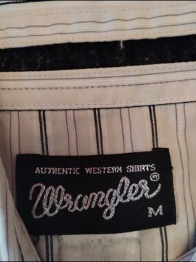 Wrangler Authentic Western Shirt - White with Black Pinstripes Pearl Snap Sz Med